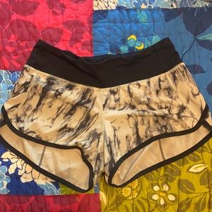 Speed up low rise Lululemon shirt size 2